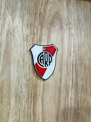 River Plate keychain and shield