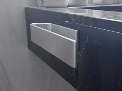 Towel holder