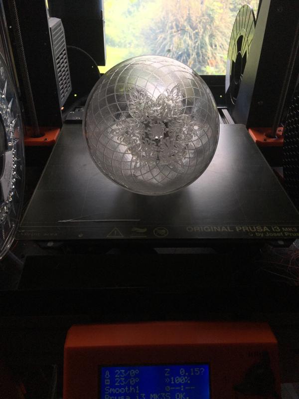 funnel-tube resonance chamber for small instruments like musicboxes