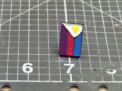 Polyamorous heart pride enamel pin