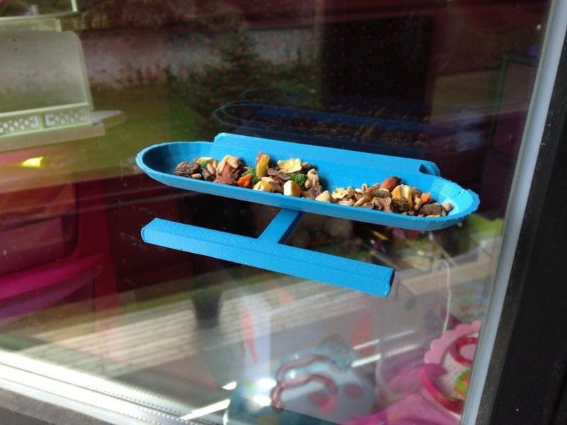 Bird feeder for kids