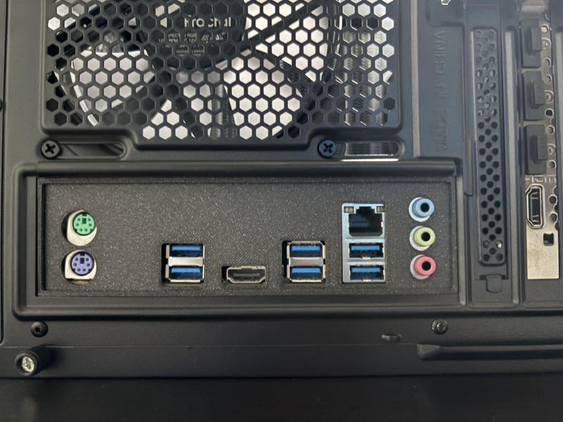 IO Shield for Gigabyte Z390 UD3 motherboard