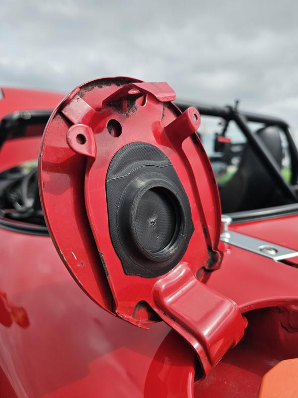 Mazda MX-5 / Miata NA – Fuel Cap Holder