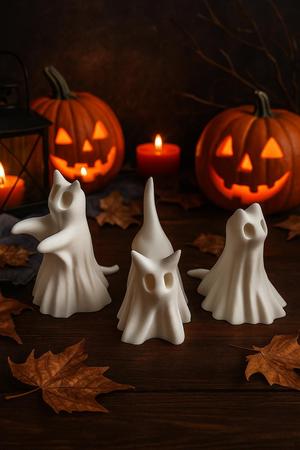 Ghost Cats – Adorable Halloween Figurines