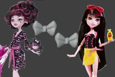 Draculaura Gloom Beach / Powder Room Earrings Replacements