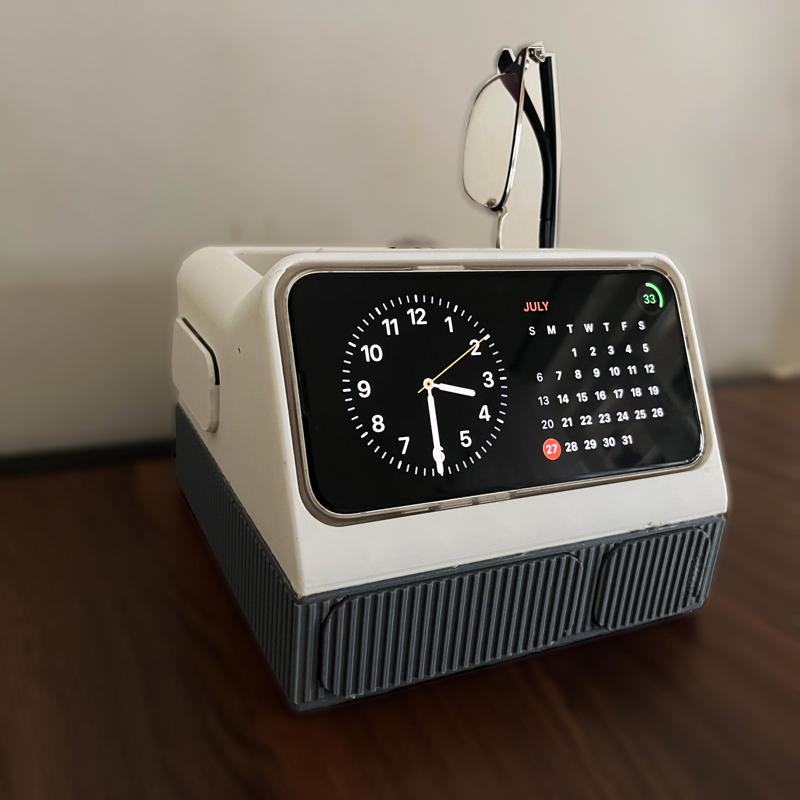 iPhone13 Charger Dock x Desk Organizer