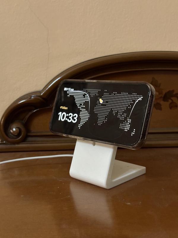 MagSafe charger for Iphone