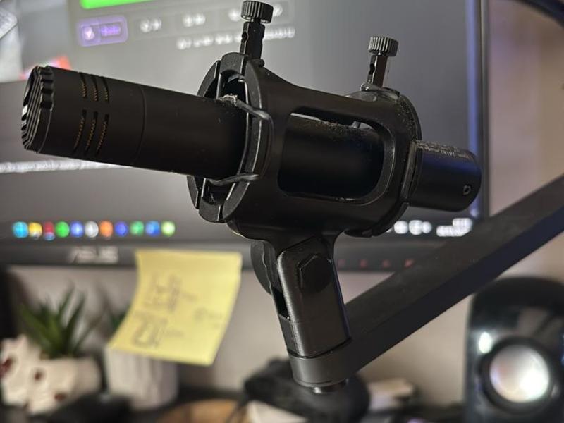Adapter for Trust Velica microphone