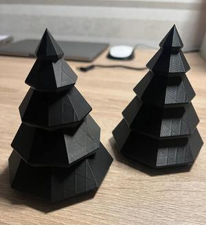 Minimalistic Christmas trees