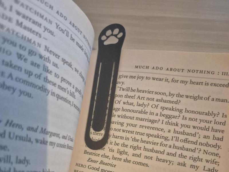 Dog Paw Bookmark