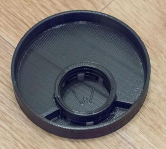Drinker tray bottle caps for small birds