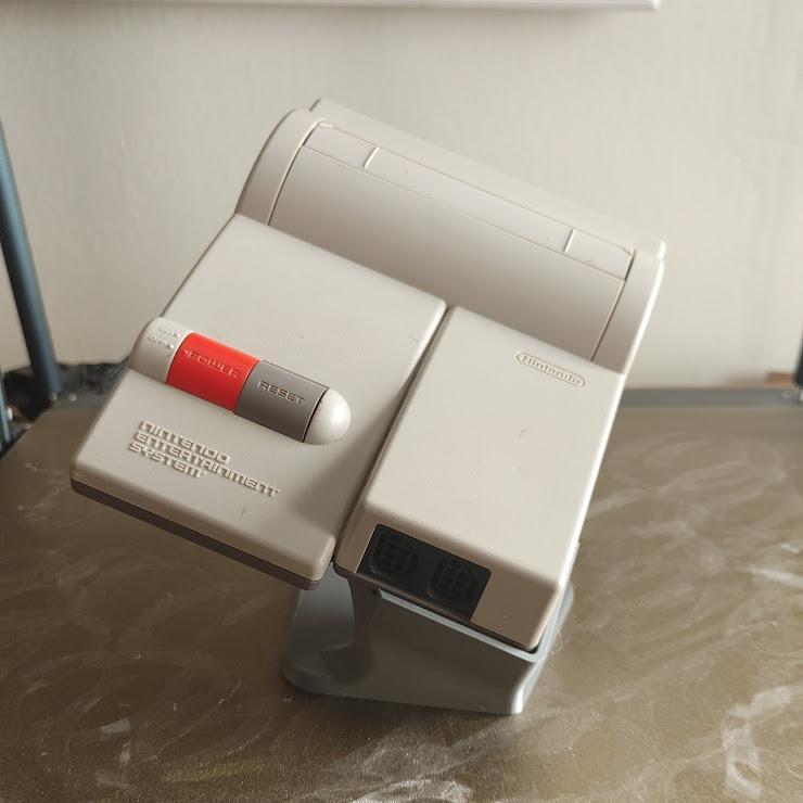 Nintendo NES-101 Top Loader Dunk Stand