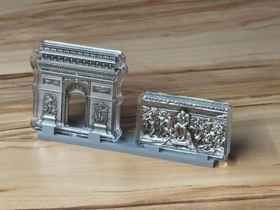 Stand for Stacker (Arc de Triomphe and The Thinker)