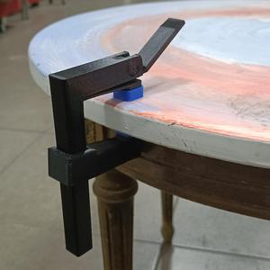 Tightening or carpenter's sergeant