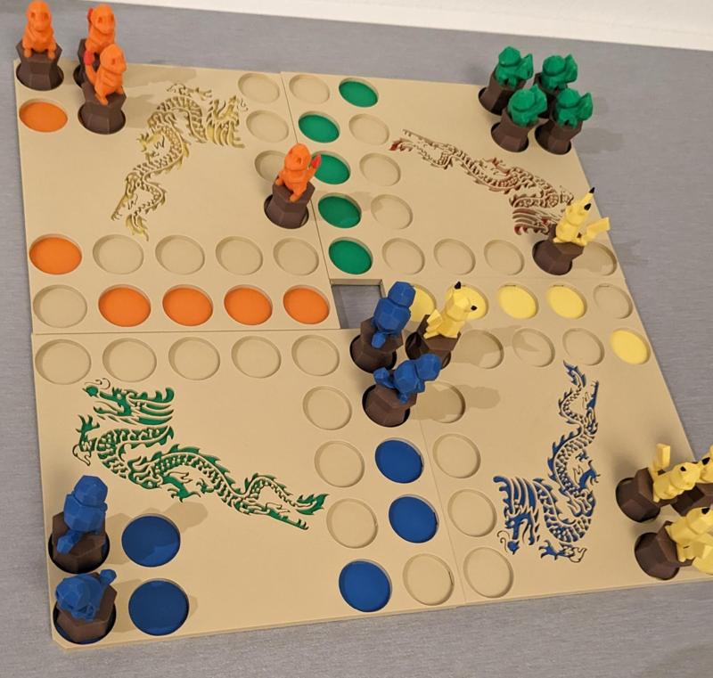 Ludo Game Board Dragon Style / Mensch Ärger dich nicht Brett