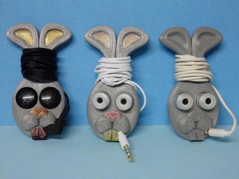 earbud holder - rabbit head / support oreillette tête de lapin
