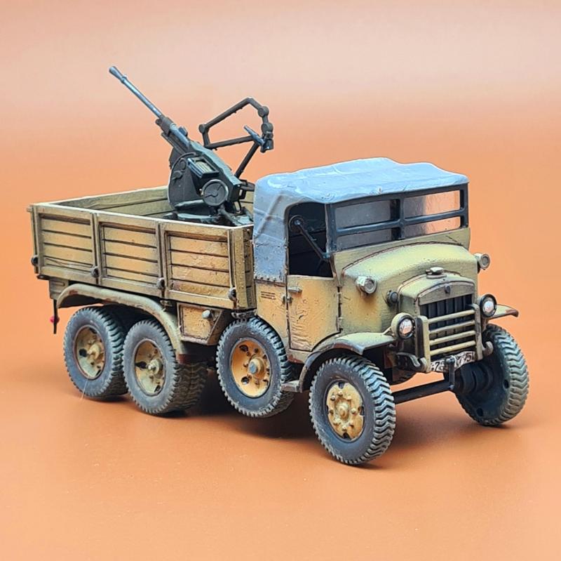 Fiat SPA Dovunque 35 + option with Breda 20/65 (Italy, WW2)