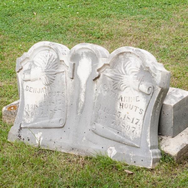 Hout Parents Grave Monument