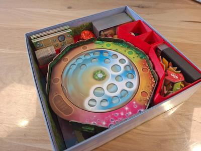 Mycelia Organizer + Prisma Expansion sleeved cards