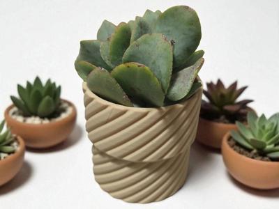 Secret Pot – vase with double bottom