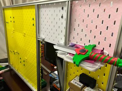Desktop Aluminum Profile Pegboard Solution