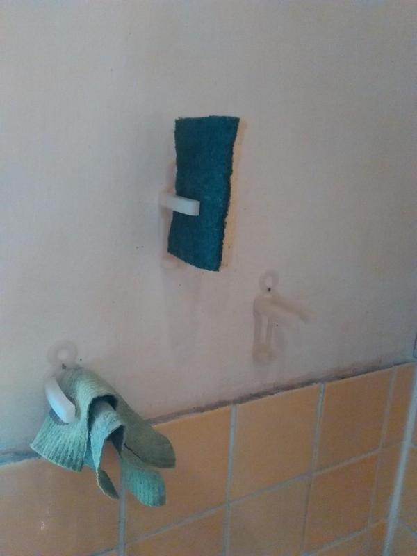 sponge holder - bonhomme porte éponge