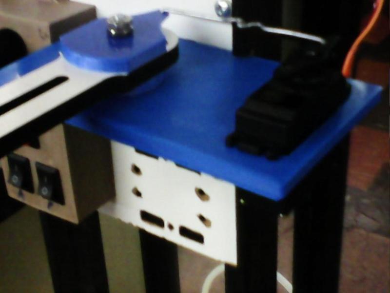 Filawinder servo filament guide leverage multiplier