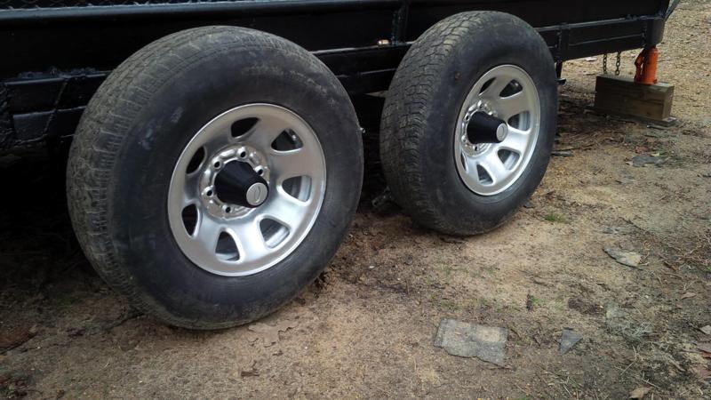 Universal Wheel Rim Center Cap - Also fits common center logo branded caps