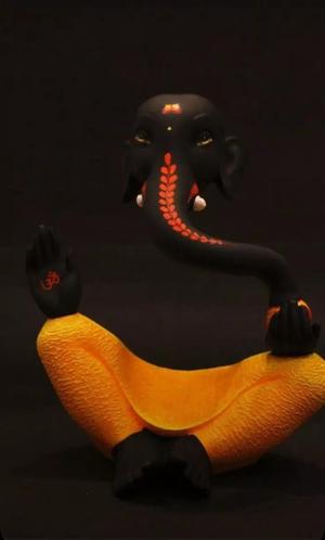 Artistic Ganpati Murti for Home And Spiritual Decor