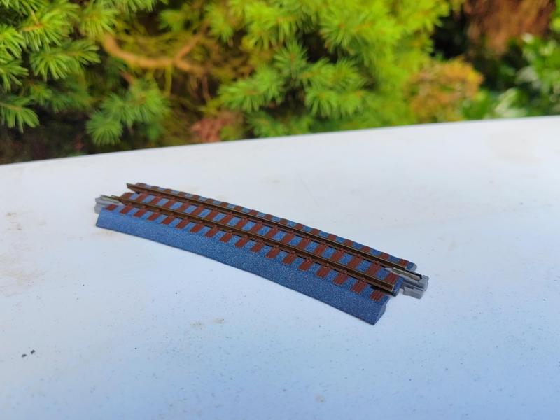 H0e/ Hon30/ 009 Curved ballast track