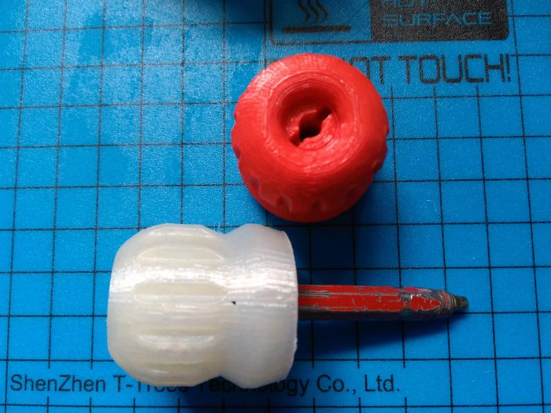 Screwdriver torque ratchet