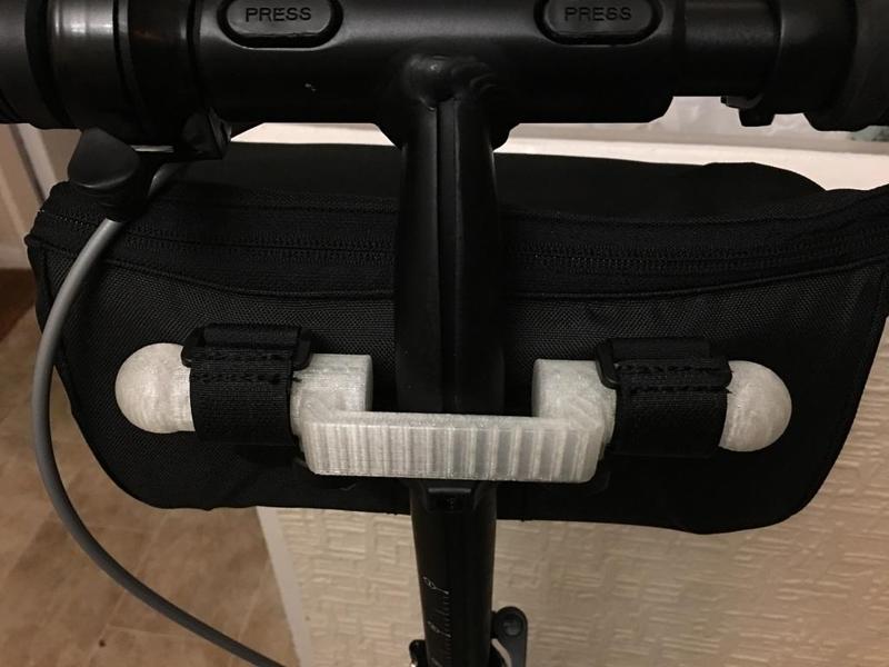 Oxelo Town 9 Bag Bracket