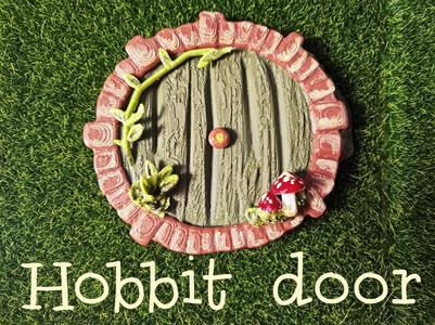 Hobbit door