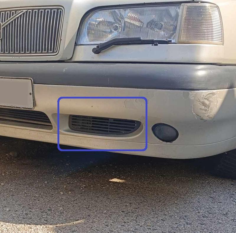 Volvo 850 Bumper cover left 1031046 6817834