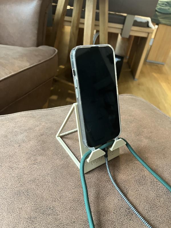 Phonestand
