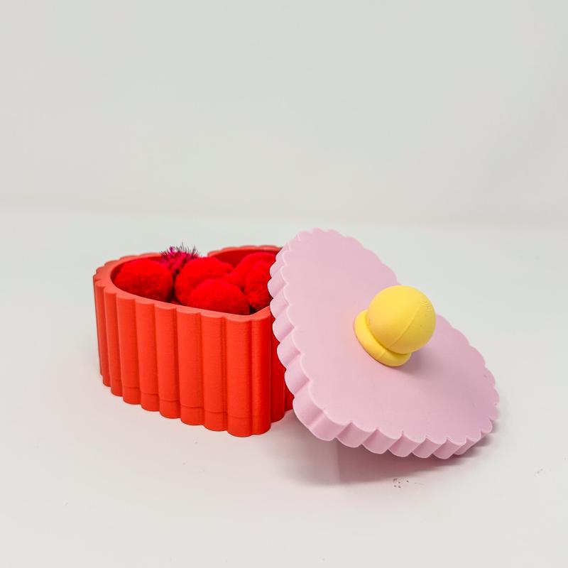 Retro Pleated Heart Trinket Box - Jewelry and Accesories Holder