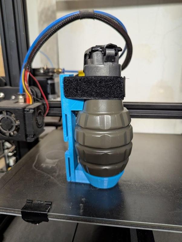 Thunder B Airsoft grenades holder
