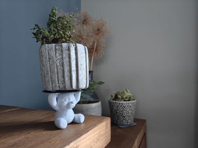 Teddy Table