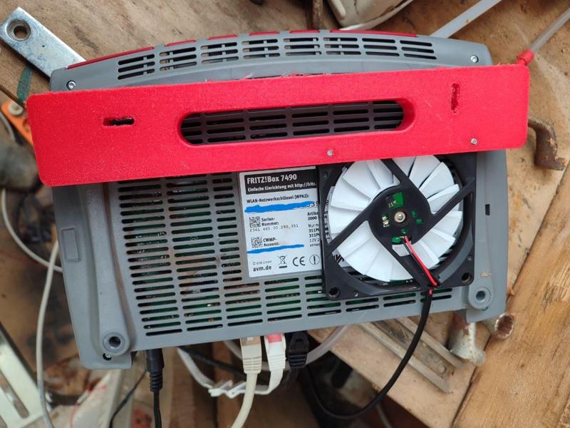 Fritzbox Holder 7490, 7590 with Fan 8010