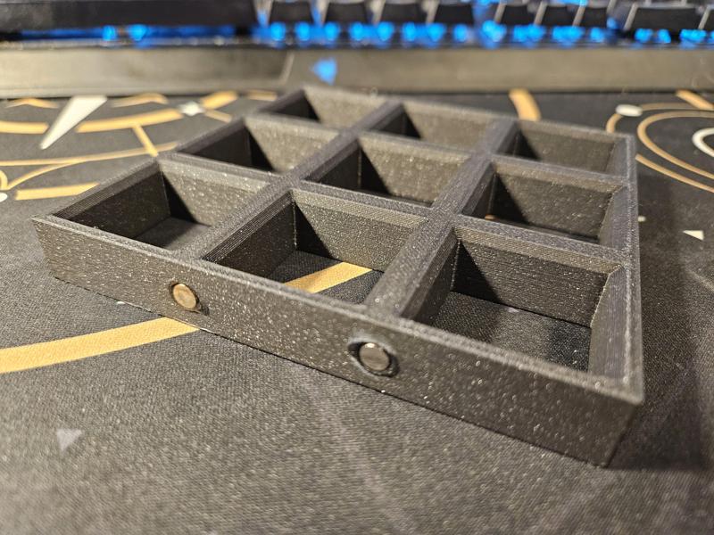 Base grid 3x3 with magnet slots Dungeon Blocks compatible