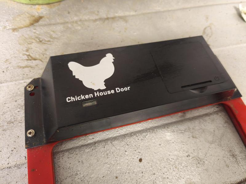 Pinion for automatic chicken coop door