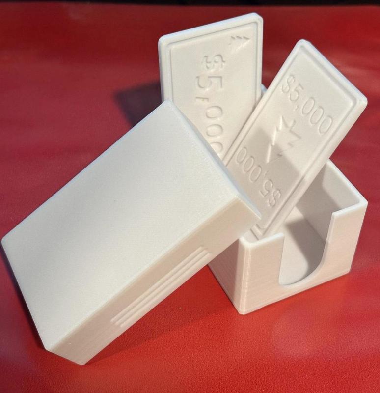 $5,000 Poker Plaques - Two Versions + Holder for 10 Plaques 