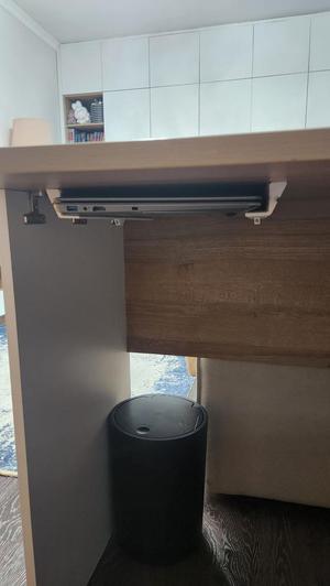 Крепление ноутбука под столешницу/ Mounting a laptop under a tabletop