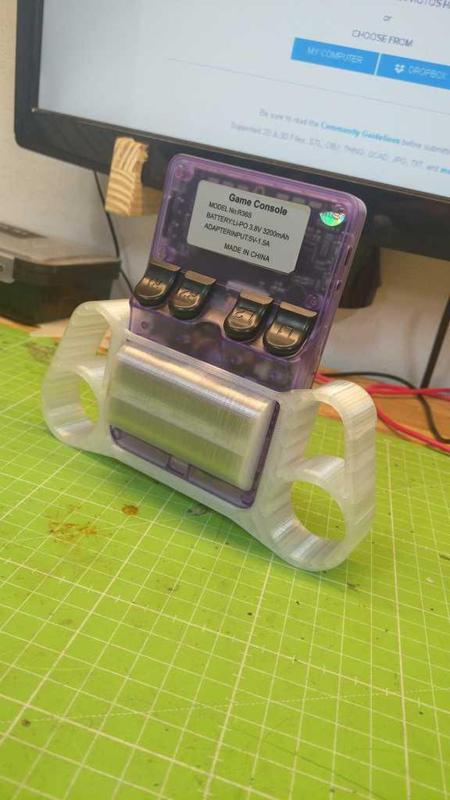 R36S 18650+Biggrip mod 