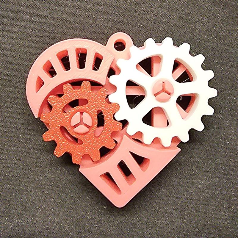 Gear heart fidget toy keychain V3