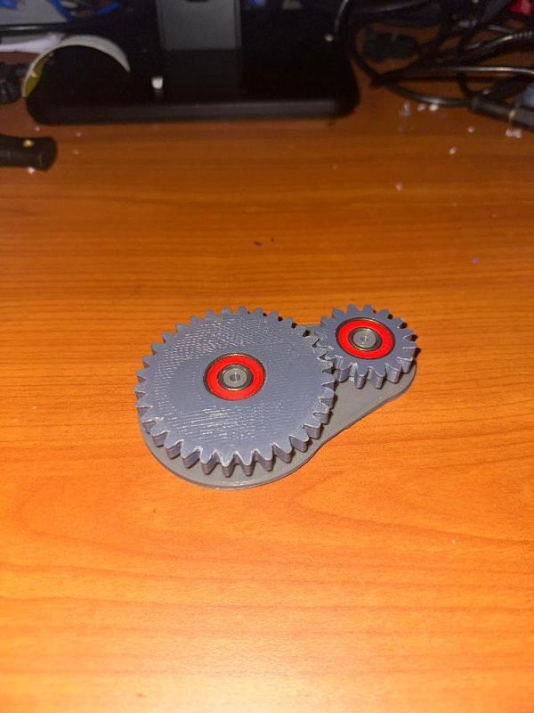 Basic gear with bearing (fidget)