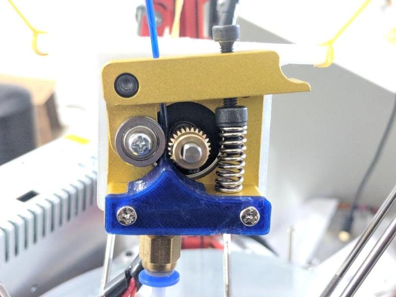 Extruder Filament Guide for MK8