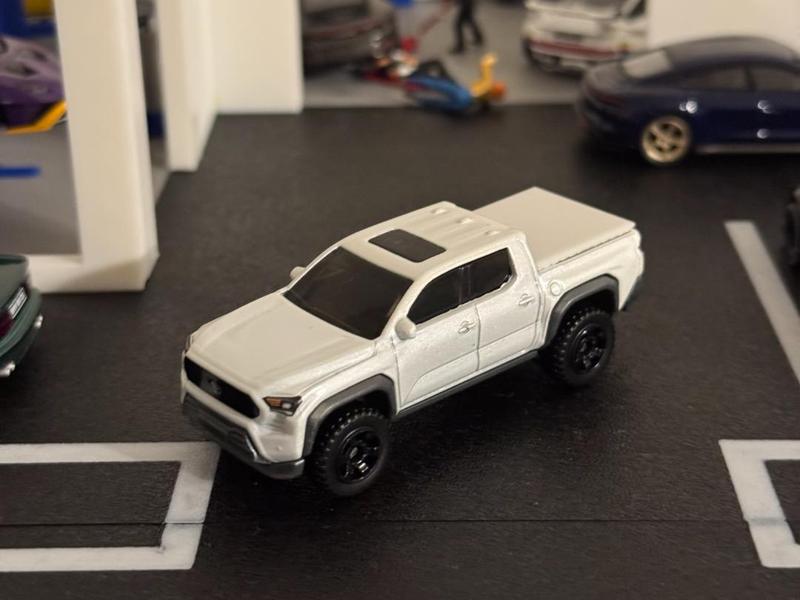 Toyota Tacoma Matchbox bed cover plate