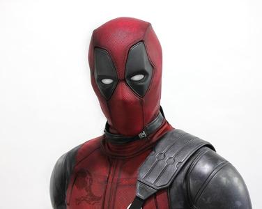 deadpool faceshell half/more holes