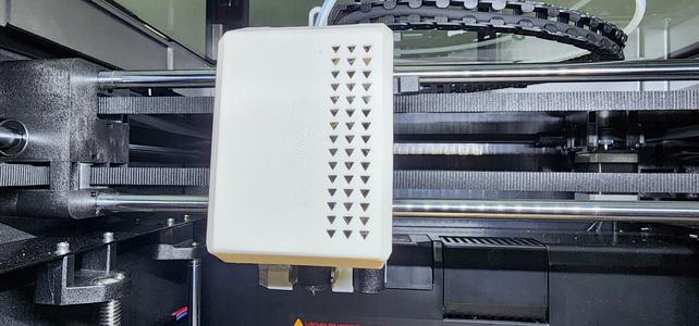 Qidi 4 Plus Tool Head with small triangle pattern